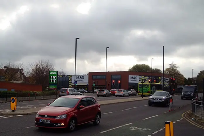 Great North Road, Regent Centre